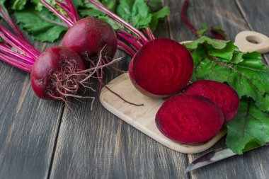 Organic red beets clipart