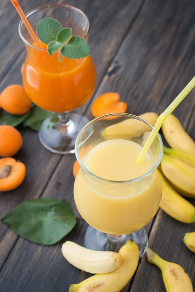 Fresh apricot and banana juice — Stock Photo, Image