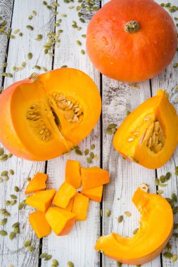 taze turuncu kabak çekirdeği ile