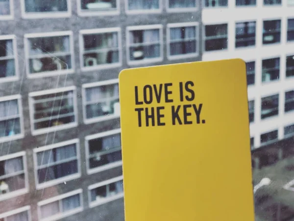 Amor é a frase-chave para Valentine Fotos De Bancos De Imagens