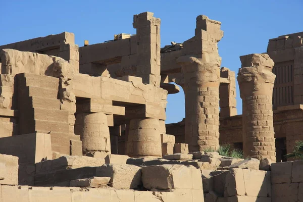 Starożytna świątynia w Egipcie — Zdjęcie stockowe