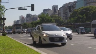 Trafik hareket içinde Downtown Buenos Aires