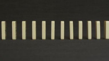 Domino etkisi sideshot yakın çekim