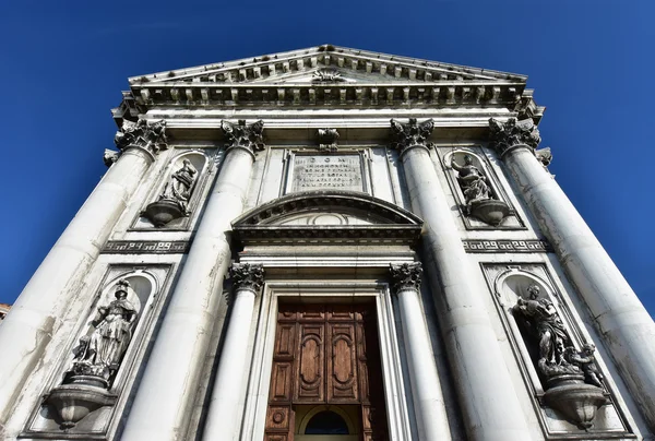 Iglesia dominicana Gesuati imposign fachada neoclásica — Foto de Stock