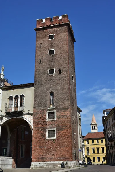 Башня Жироне, часть базилики Палладиана — стоковое фото