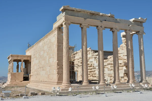 Erechtheion sobre a Acrópole de Atenas Fotografias De Stock Royalty-Free