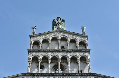 San Michele Foro Ortaçağ Kilisesi