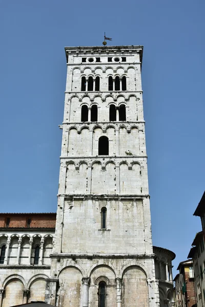 San Michele en Foro campanario medieval —  Fotos de Stock