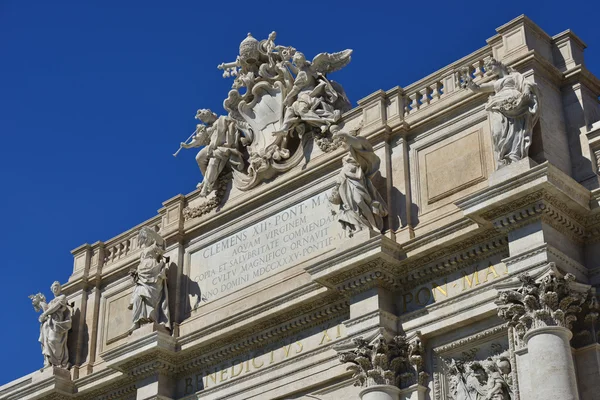 Fonte de Trevi sótão barroco — Fotografia de Stock