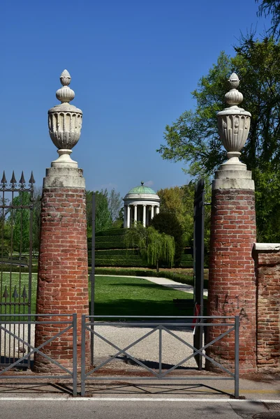 Entrada al parque Querini — Foto de Stock