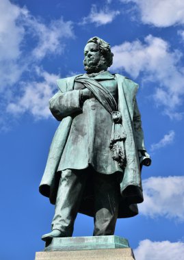 Venedik Manin anıt