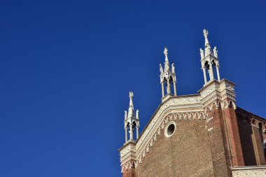 Venedik Gotik pinnacles kopya alanı ile