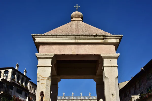 De "Tribuna" in Verona — Stockfoto