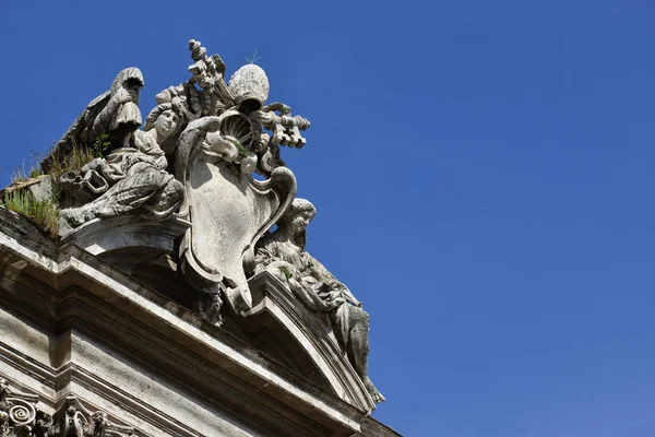 Papa Escudo de armas —  Fotos de Stock