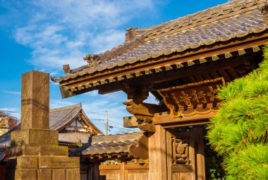 Tokyo, JAPONYA, 25 Kasım 2017 - Daigyoji giriş kapısı, Tokyo 'daki Yanaka' nın büyüleyici bölgesinde eski bir Budist tapınağı