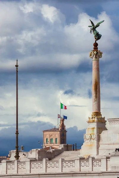 Talyan Milleti Cumhuriyeti Roma Ulusal Bayrağı Olan Ulus Altr Quirinal — Stok fotoğraf