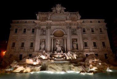 Trevi Çeşmesi