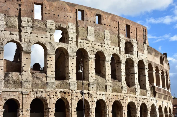 Rom Colosseum södra fasad — Stockfoto