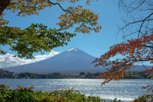 Fuji-berg en Kawaguchiko meer — Stockfoto