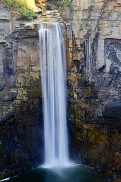 Le cascate di Taughannock nella regione dei Finger Lakes di New York Foto Stock Royalty Free