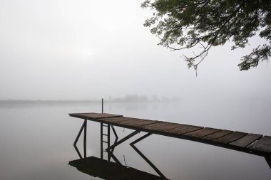 Limburg 'un kuzeyinde, Geijsteren' de, sisli nehir Meuse 'de Jetty.