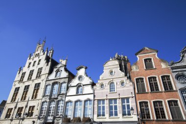 Mechelen, Belçika 18. yüzyıl binaların dış cephe.