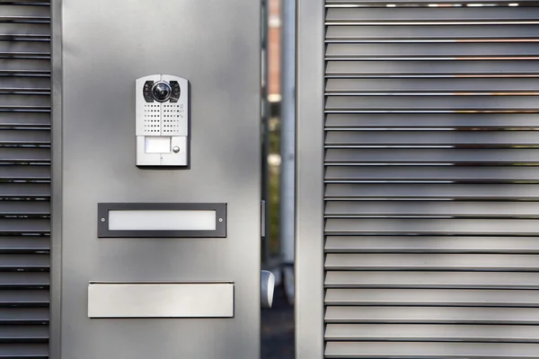 Gate security system — Stock Photo, Image