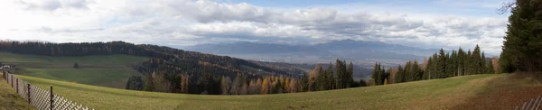 Краєвид австрійської гори — стокове фото