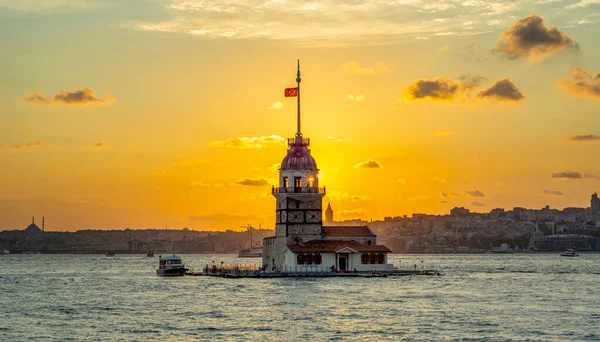 Jungfrutornet Istanbul Turkiet Kiz Kulesi Uskudar Royaltyfria Stockfoton