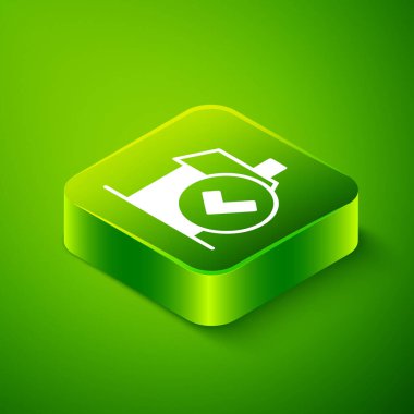 Isometric Ev Temizleme Servisi konsepti ikonu yeşil arka planda izole edildi. Bina ve ev. Yeşil kare düğmesi. Vektör