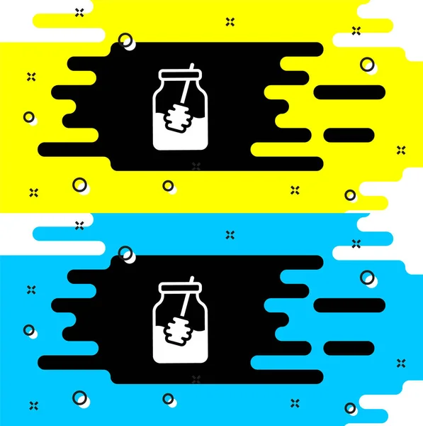 Bílá sklenice medu a med dipper tyčinka ikona izolované na černém pozadí. Jídlo. Symbol sladkého přírodního jídla. Medová naběračka. Vektor — Stockový vektor