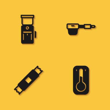 Elektrikli kahve öğütücüsünü, kahve termometresini, şeker paketlerini ve uzun gölgeli filtre tutucu simgesini ayarla. Vektör