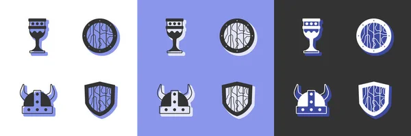 Set Escudo, copa medieval, casco vikingo con cuernos e icono de escudo de madera redonda. Vector — Vector de stock