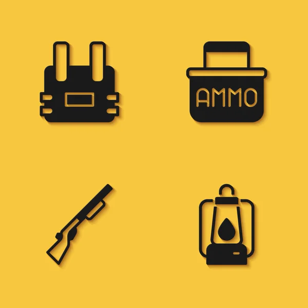 Set chaleco antibalas, linterna de camping, pistola de caza y caja de municiones icono con sombra larga. Vector — Vector de stock