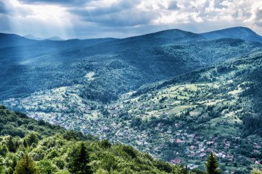 HDR Gösterim sırasında yokuş yukarı Makovytsya Ukrayna