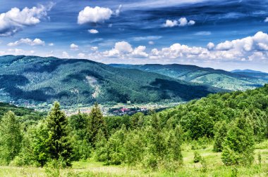 HDR Gösterim sırasında yokuş yukarı Makovytsya Ukrayna