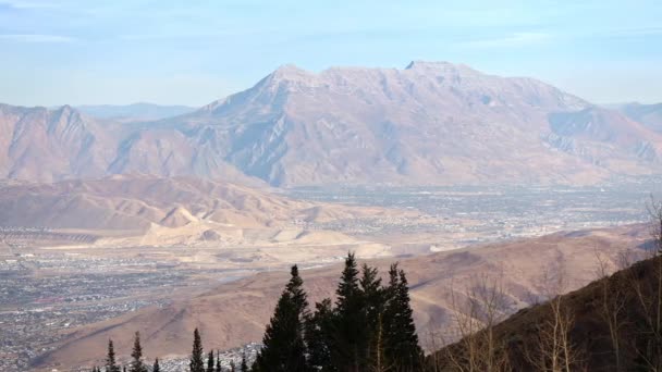 Panning Kilátás Timpanogos Hegy Butterfield Canyon Utah — Stock videók
