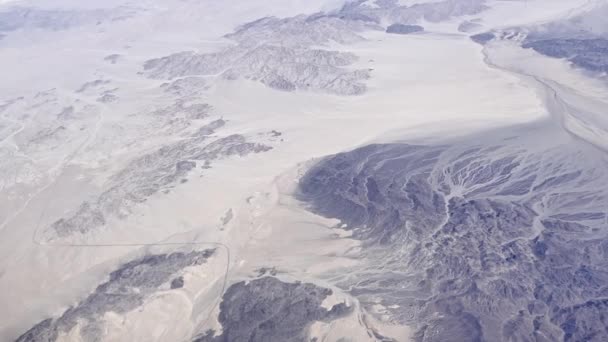 Летать Над Пустыней Южной Калифорнии Смотреть Самолета Глядя Местность Ниже — стоковое видео