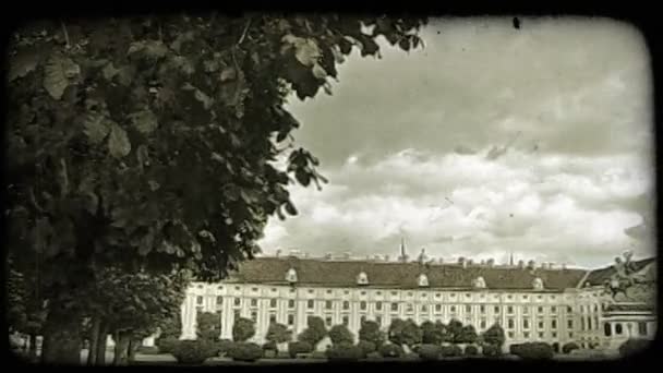 Здание Вены. Винтажный стилизованный видеоклип . — стоковое видео