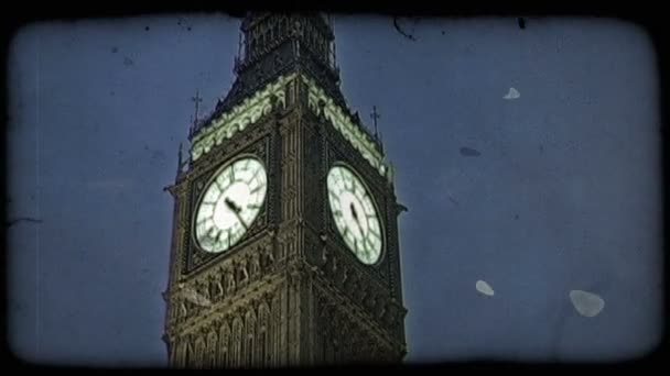 Big Ben al crepuscolo. Clip video stilizzato vintage . — Video Stock