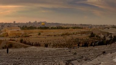 Mount of Olives mezarlığa bakan