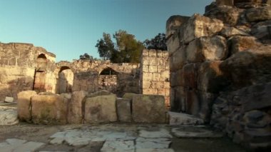 Duvarlar ve kemerler Beit She'an İsrail'de hisse senedi görüntüleri.