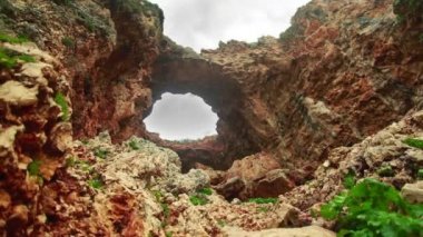 Adamit Park mağarada kemer