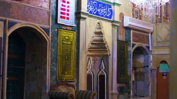 Interior de una mezquita islámica en Israel — Vídeo de stock