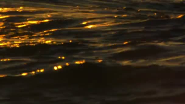 Goldener Sonnenuntergang am Strand von dor — Stockvideo