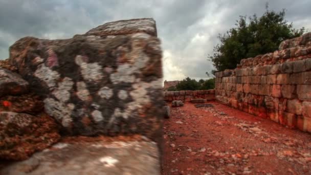 Stock Filmagem de paredes interiores na Fortaleza de Nimrod em Israel . — Vídeo de Stock