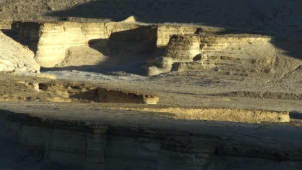 Desert landscape at the foot of Masada in Israel — Stock Video