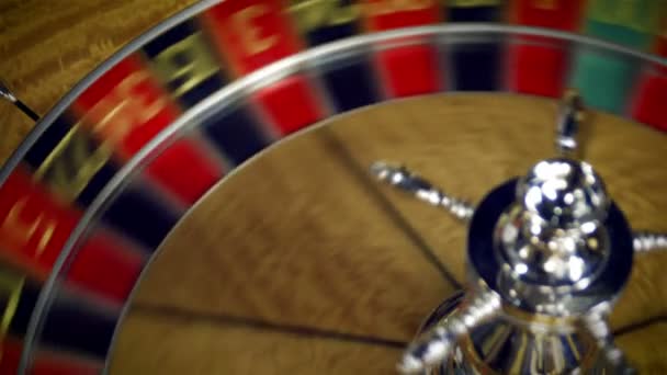 Table de roulette tournant avec la balle — Video