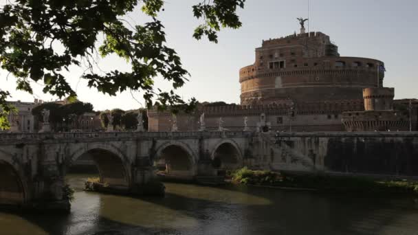 Ponte och Castel Sant'Angelo — Stockvideo