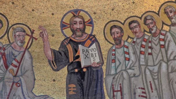 Fresco in the archbasilica of St John Lateran — Stok video